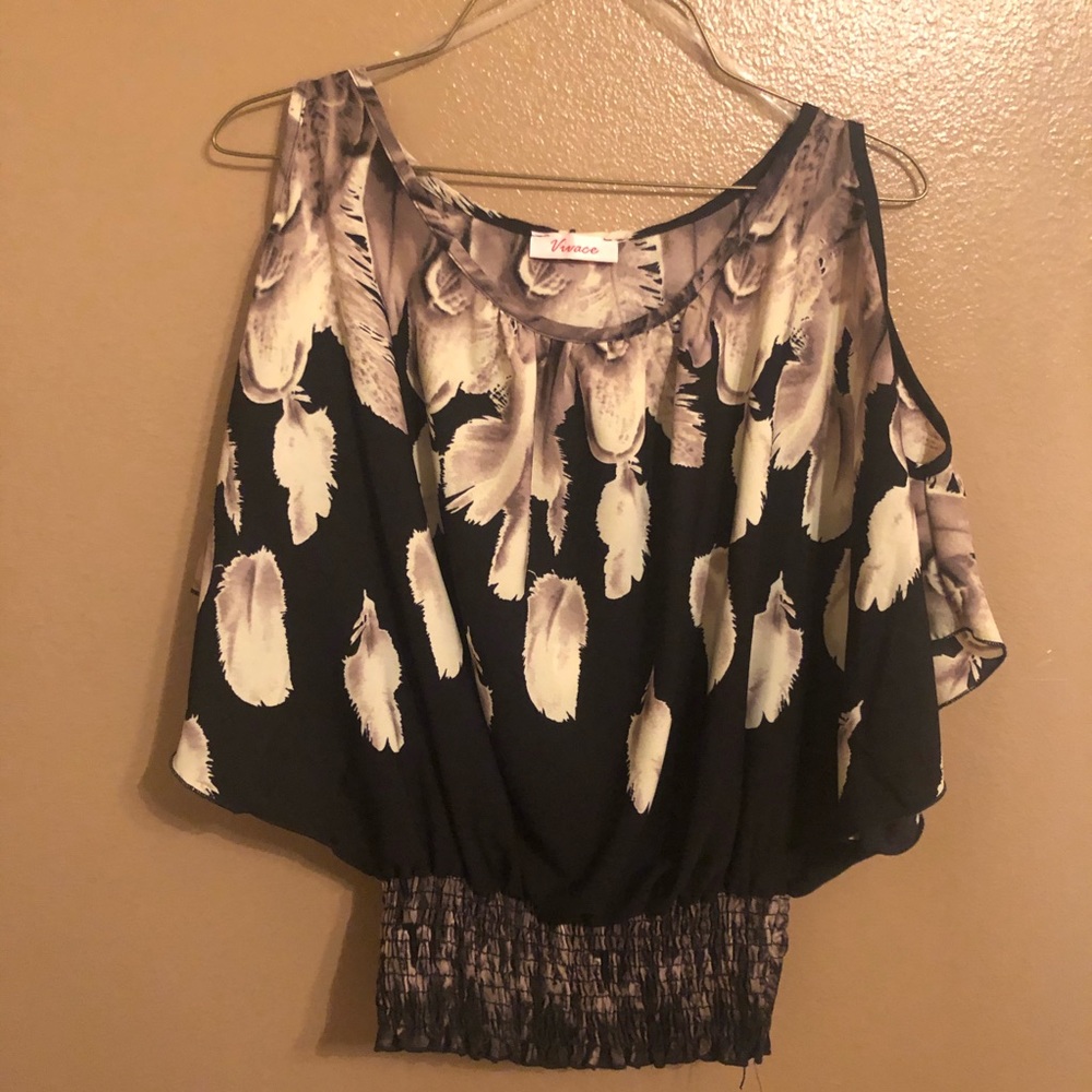 Small fitted blouse